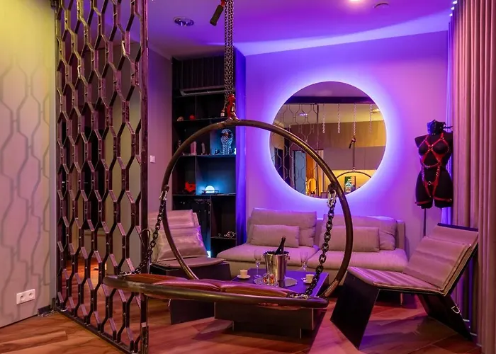 Bdsm Bast Swing Klima Apartamenty Przestrzenna 98 Lustra Super Wygodne Lozko , Hustawka ,Dla Doroslych Adults Only